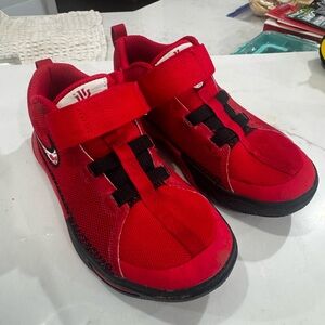 Nike Kyrie Flytrap VI (Little Kid) University Red/Black/Light